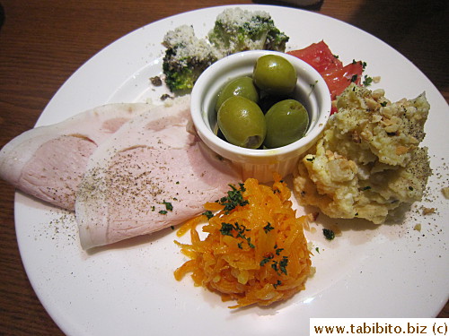 Appetizers looked suspiciously Japanese