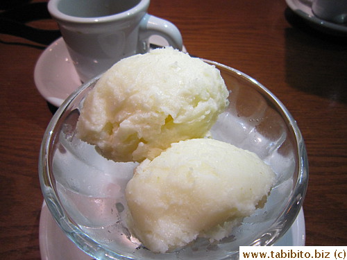 Pear sorbet for dessert