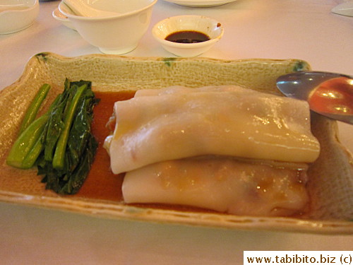 Steamed charsui rice rolls were the best we had in Taipei (not greasy, not chewy, not floury)
