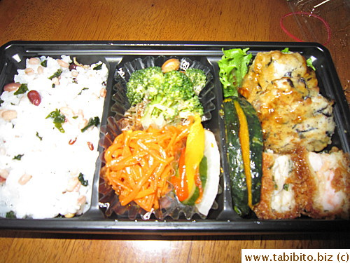 I enjoyed everything in this bento, especially the shrimp croquette