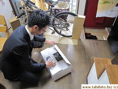 The box was then sealed and be cremated