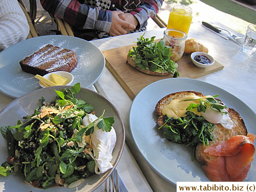 Breakfast at Edmonds & Greer, a refreshing change from non-stop Chinese food