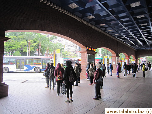 After nearly 90 minutes, we finally arrived at Tamsui!