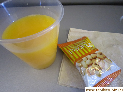Pre-meal peanuts