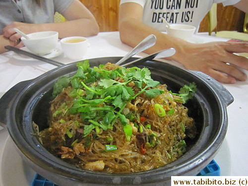 Rice vermicelli in clay pot is always excellent